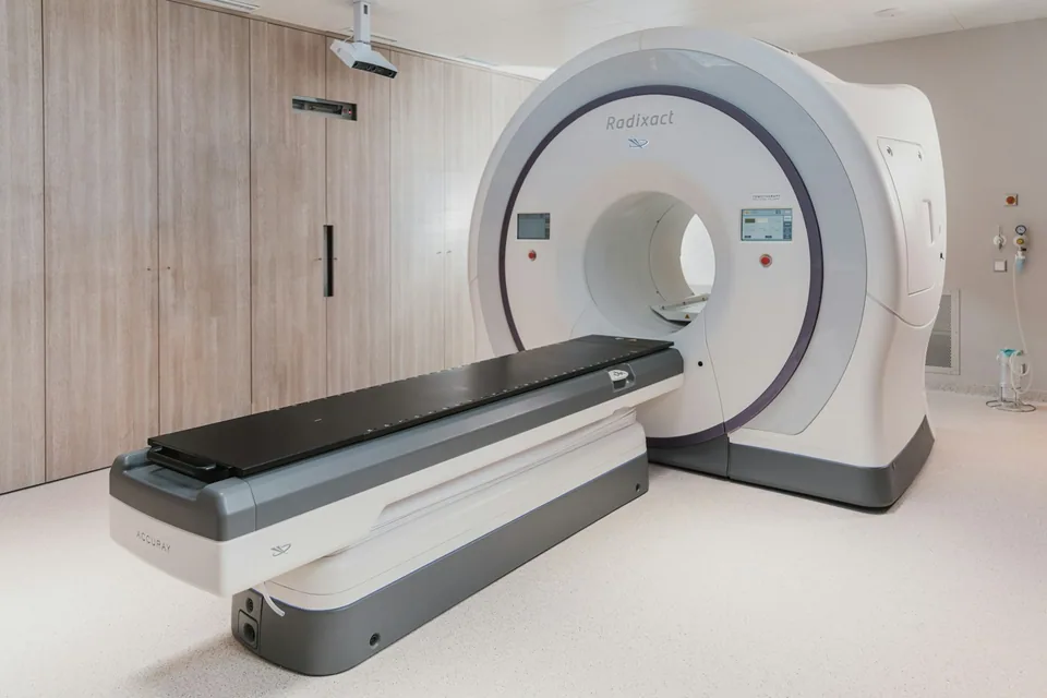 Medical equipment in an empty treatment room